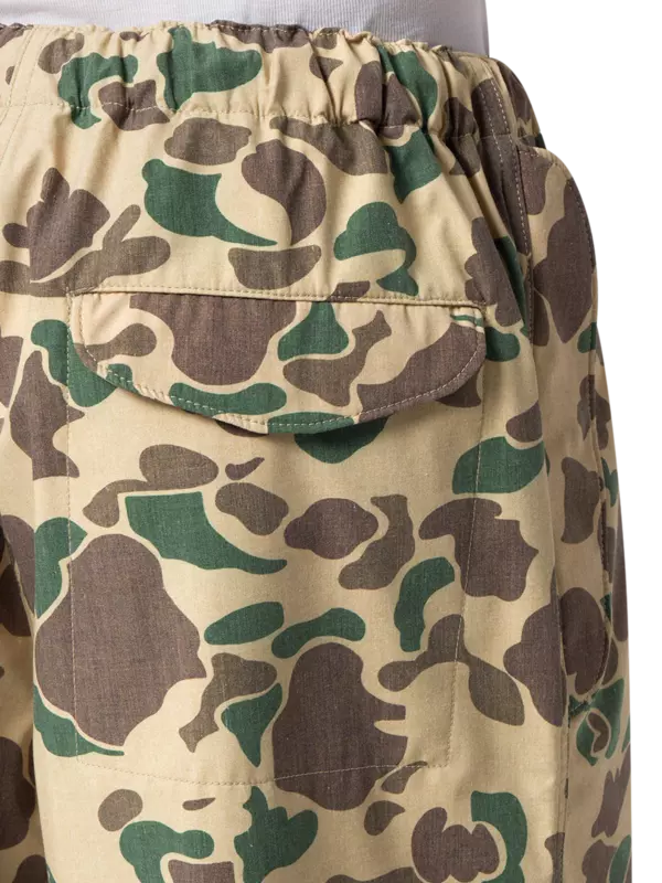 بنطال بتصميم عسكري