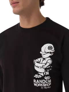 تيشيرت بأكمام طويلة ونقشة مربعات