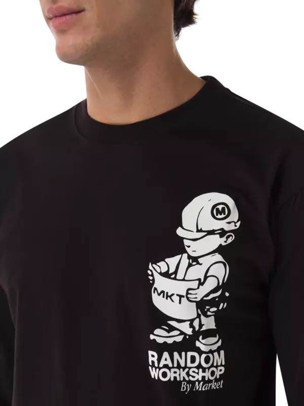 تيشيرت بأكمام طويلة ونقشة مربعات