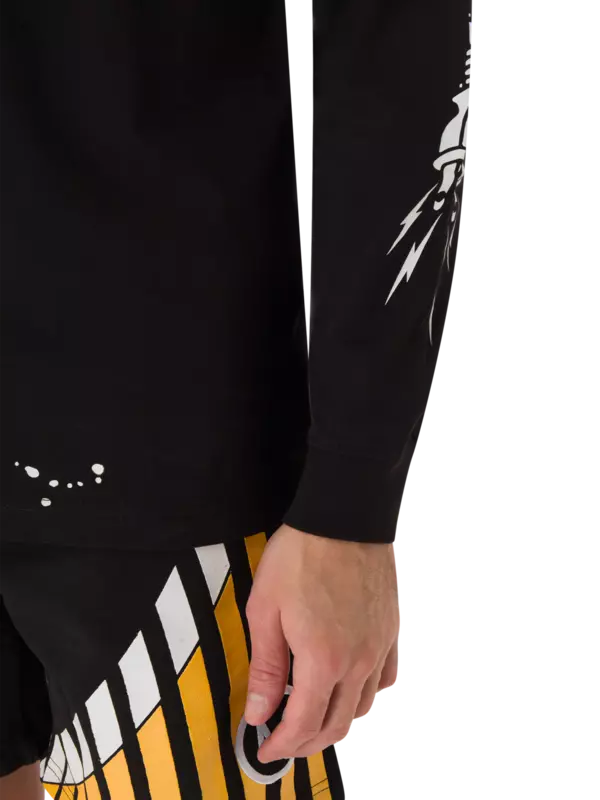 تيشيرت بأكمام طويلة ونقشة مربعات