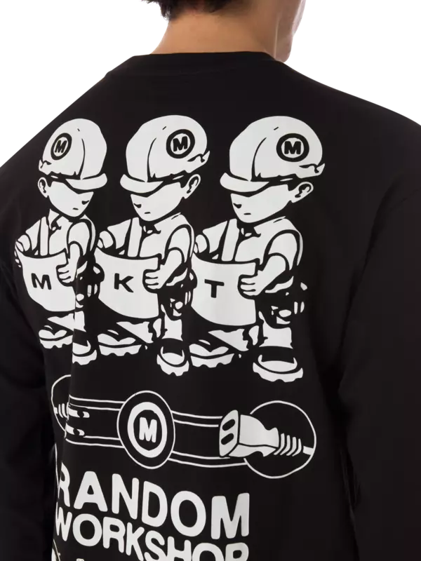 تيشيرت بأكمام طويلة ونقشة مربعات