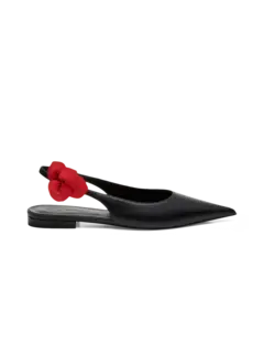 حذاء مسطح بحزام حول الكاحل مزين بوردة