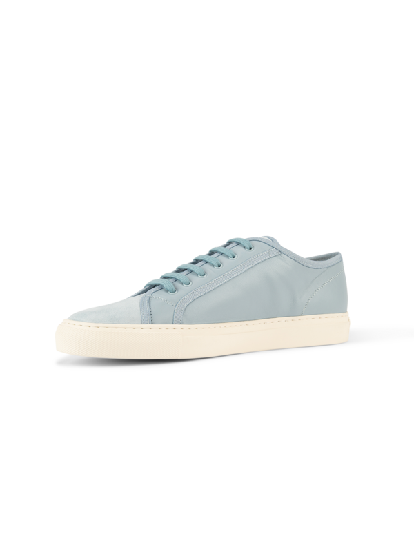 TOURNAMENT LOW TOP SNEAKER