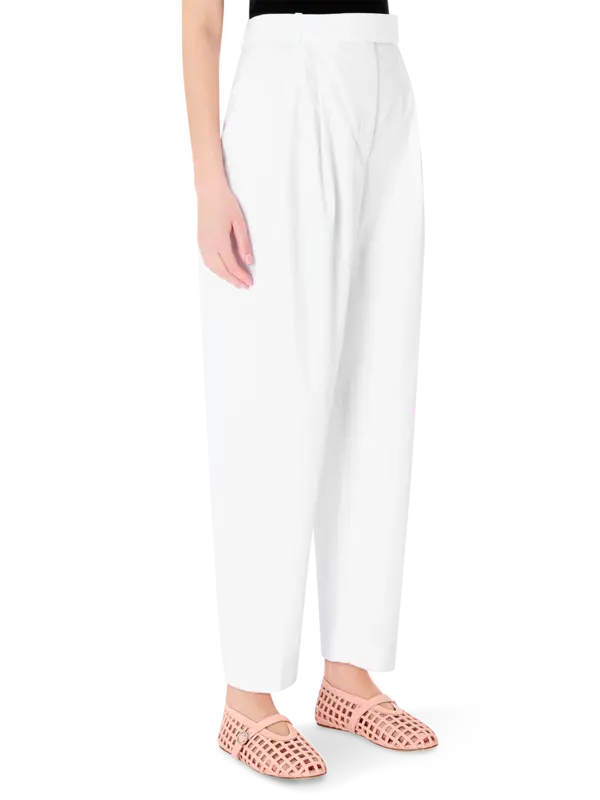 /original/415-30-006_ROHE_100 OptWhi_1.png_convert-600x800