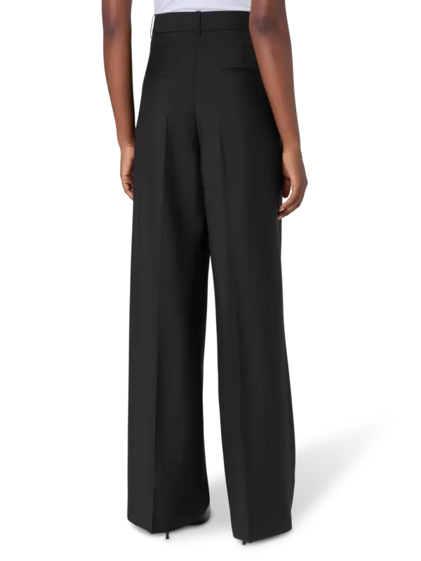 /original/416-30-122_ROHE_001 Black_3.png_convert-600x800