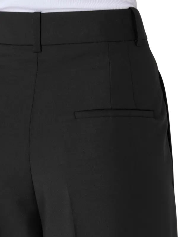 /original/416-30-122_ROHE_001 Black_5.png_convert-600x800