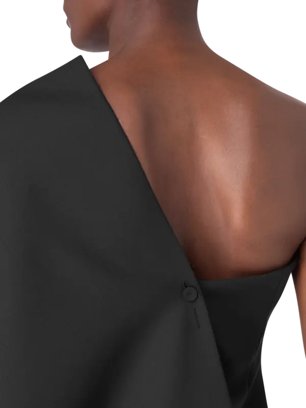 /original/417-20-162_ROHE_001 Black_6.png_convert-600x800