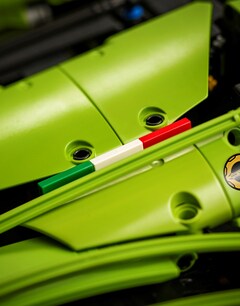 /original/42115-LEGO_00_11.jpg_convert-240x320