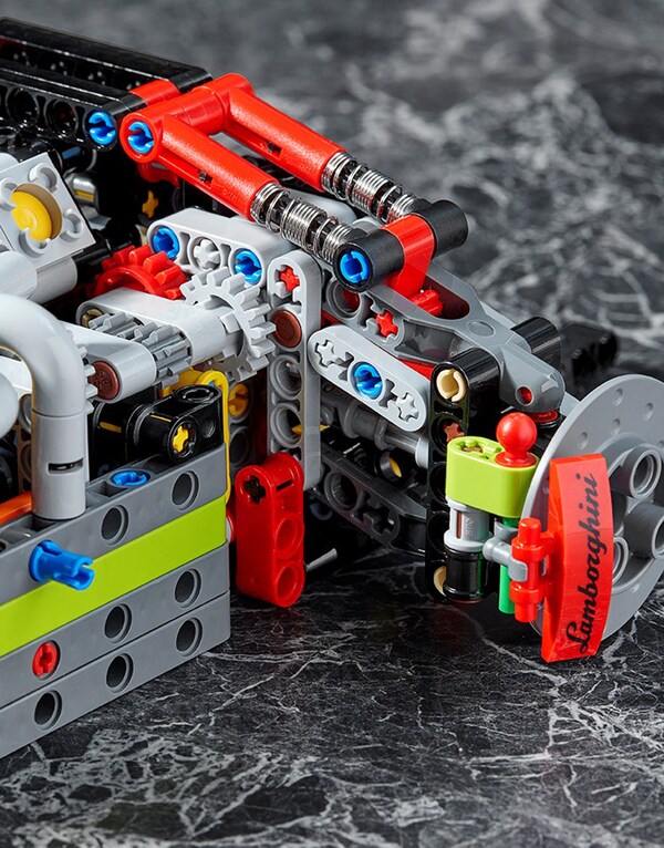 /original/42115-LEGO_00_31.jpg_convert-600x800