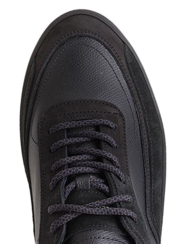 Mondo Decon Sneakers