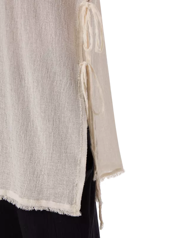 بلوزة أريس بدون أكمام