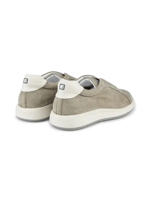 /original/47114_FRRO_GrainSlvia_3.png_convert-600x800