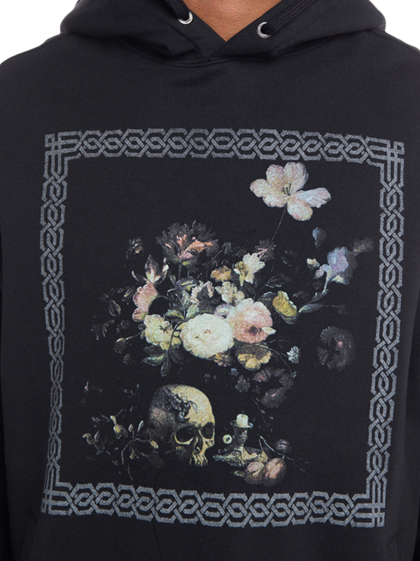 Black sweatshirt