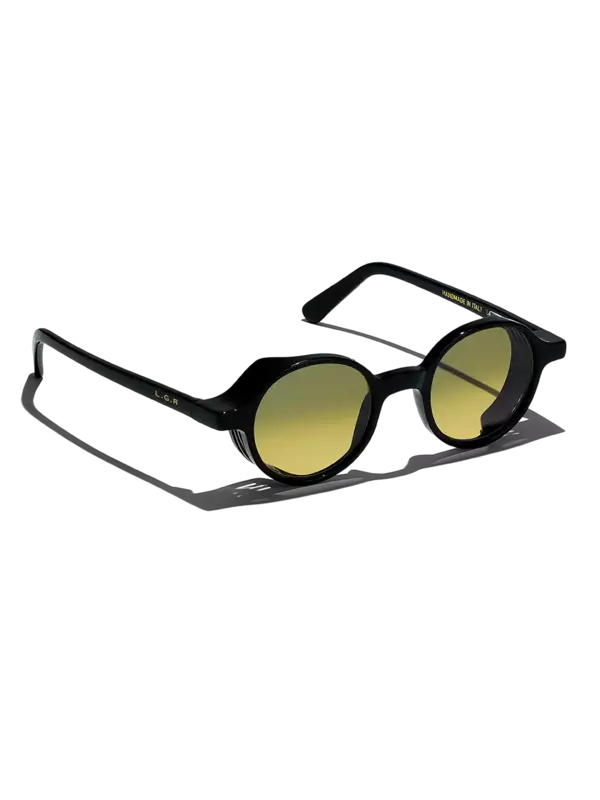 /original/5285_LGR_BlaYelPhot_3.png_convert-600x800