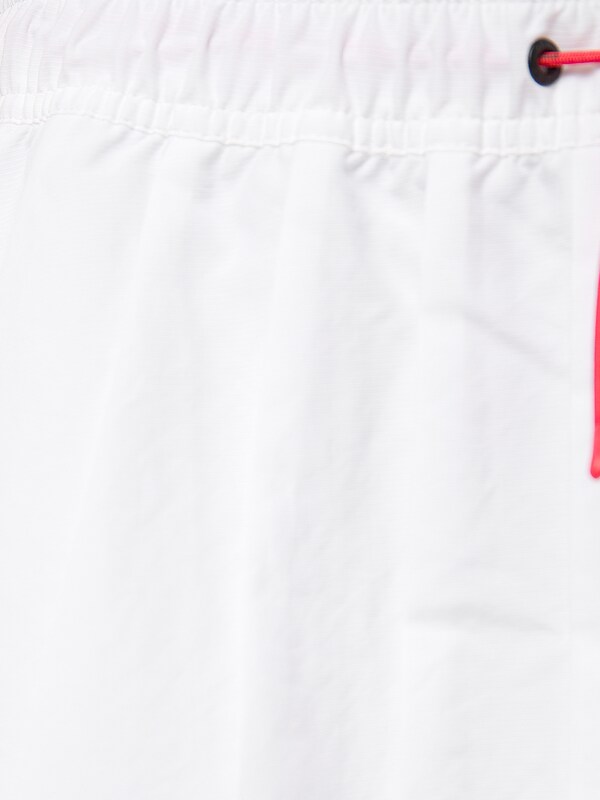 /original/53060302_PUMA_WHITE_2.png_convert-600x800