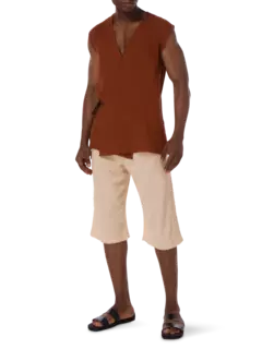 بلوزة تاتيش بدون أكمام