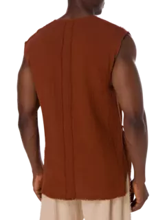 بلوزة تاتيش بدون أكمام