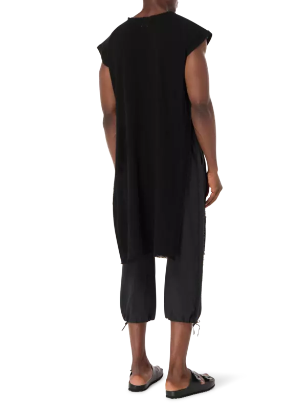 بلوزة ألومال طويلة بتصميم دائري