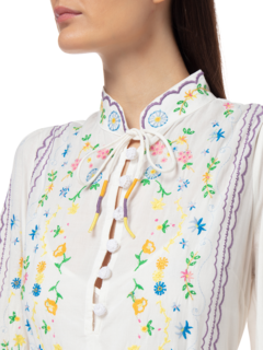 فستان جونيبر متوسط الطول بأكمام طويلة مطرز