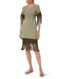 بلوزة أمارو بتصميم ملتف