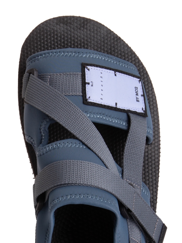 BR-7 Criss-Cross Sandals