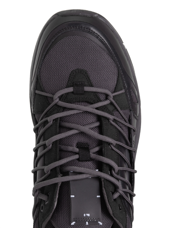 BR7 Aratana Sneakers