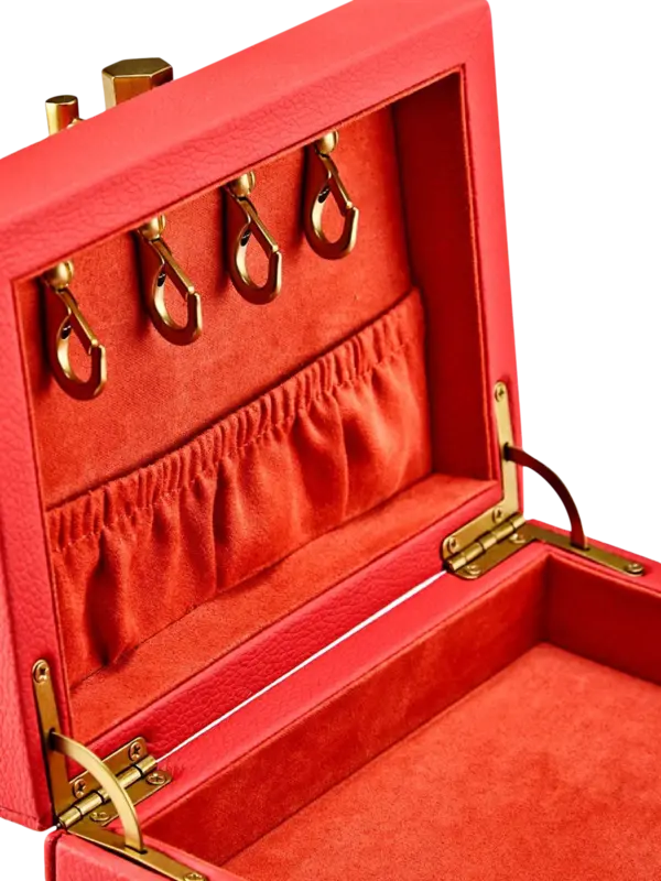 /original/730100_WOMA_Red_6.png_convert-600x800