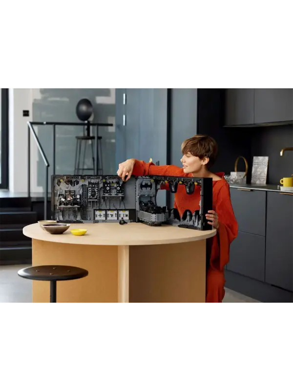 Batcave™ – Shadow Box V29