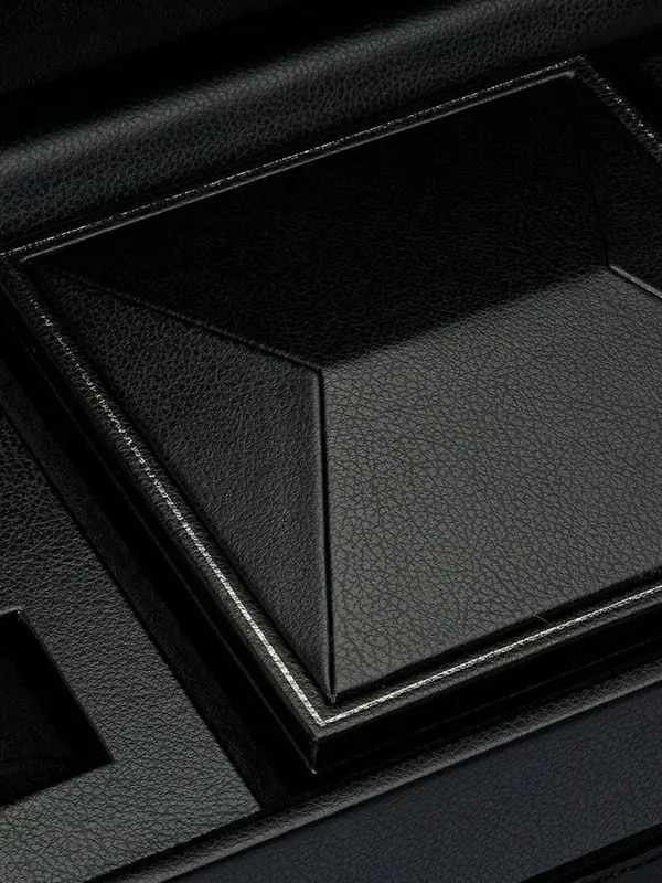 /original/792302_WOLF_Black_5.png_convert-600x800