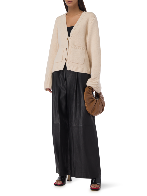 Oversized Buttoned Cardigna