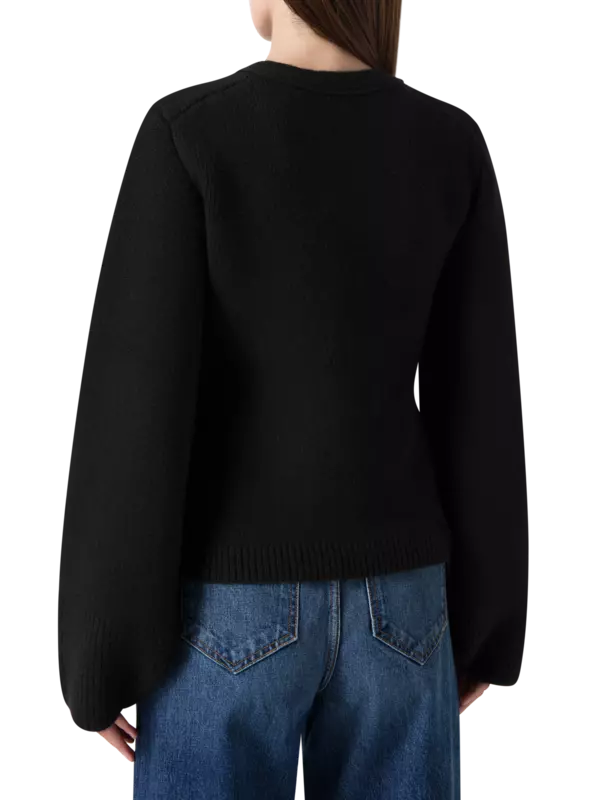 كارديجان سكارليت من الكشمير