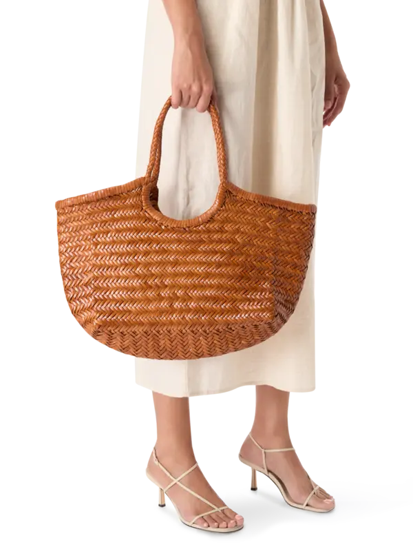 حقيبة توت نانتاكيت بتصميم سلة