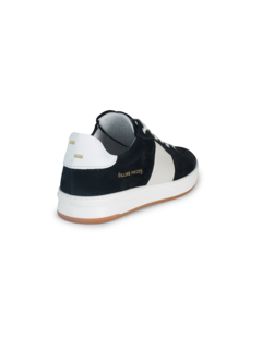 Court Strata Sneaker