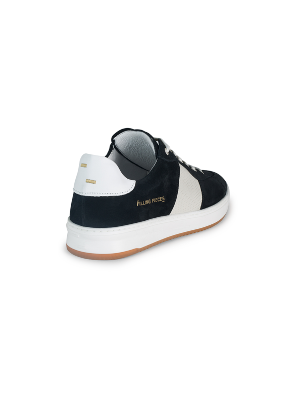 Court Strata Sneaker