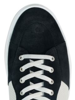 Court Strata Sneaker