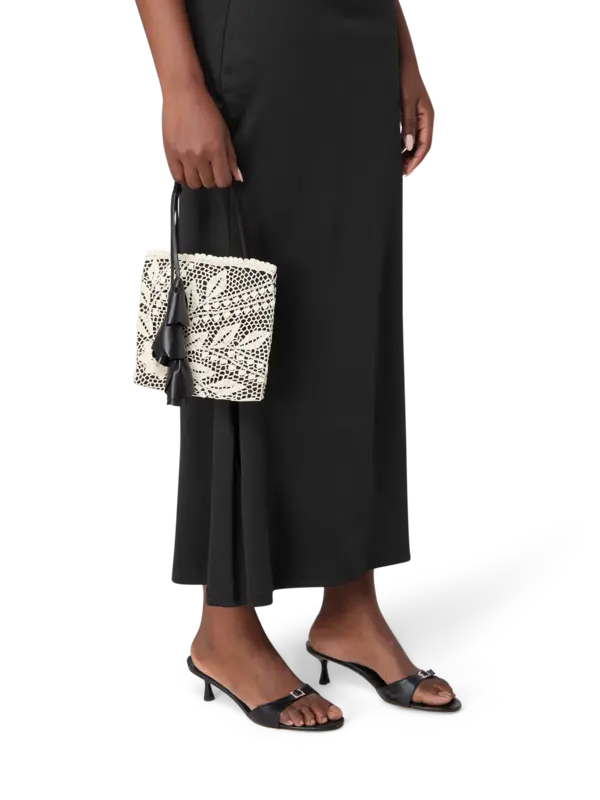 /original/908426_MGBT_BlakCream_2.png_convert-600x800