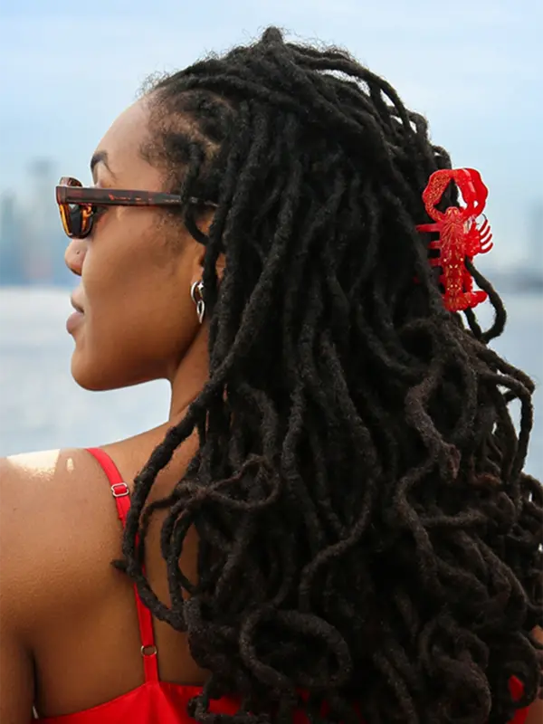 /original/9357401050686_SOLA_RED_2.png_convert-600x800