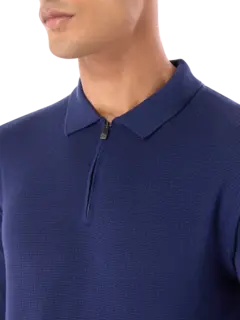 قميص بولو بأكمام طويلة وسحاب