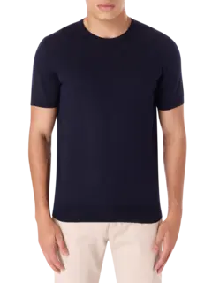 تيشرت كلاسيكي بقصة مريحة