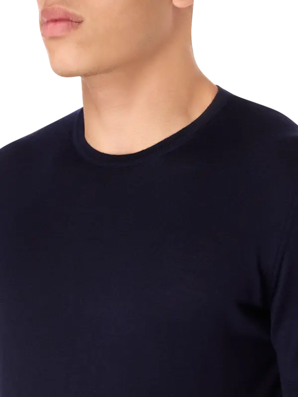 تيشرت كلاسيكي بقصة مريحة