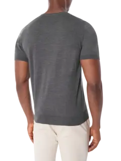 تيشرت كلاسيكي بقصة مريحة