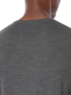 تيشرت كلاسيكي بقصة مريحة