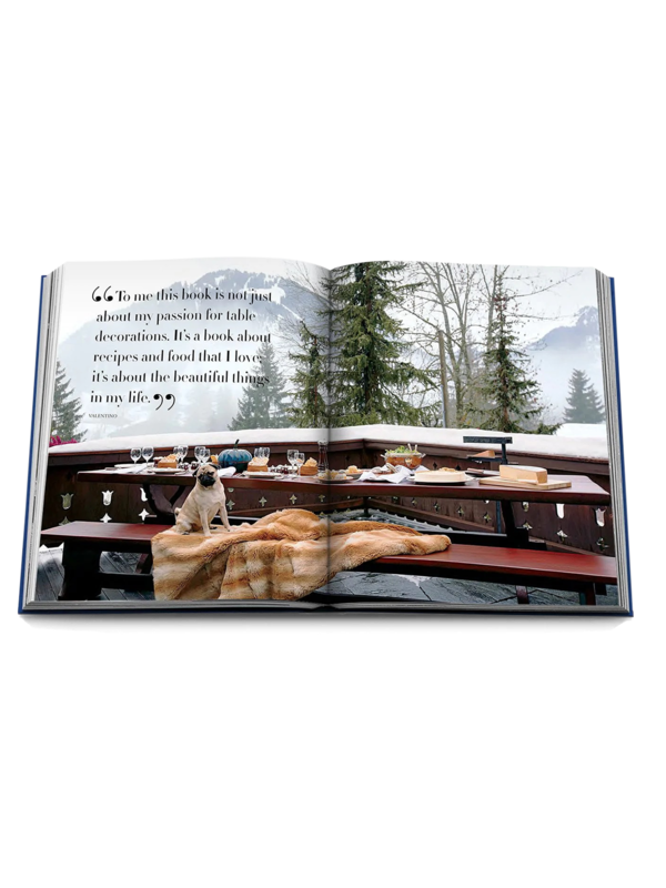 كتاب "Valentino At the Emperors Table"