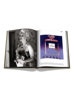 كتاب "Chanel The Impossible Collection"