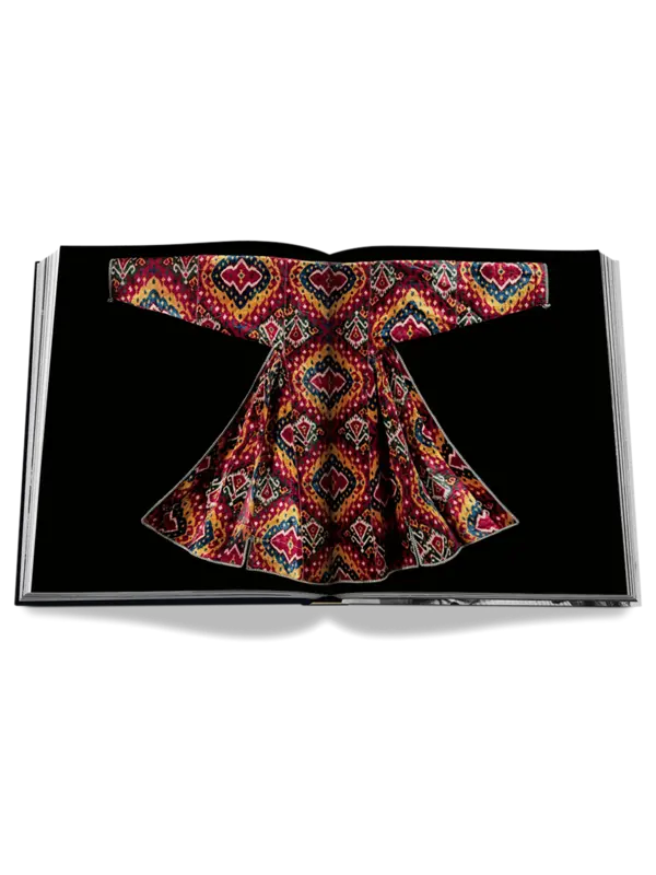 كتاب بعنوان "Uzbekistan Silk And Gold"