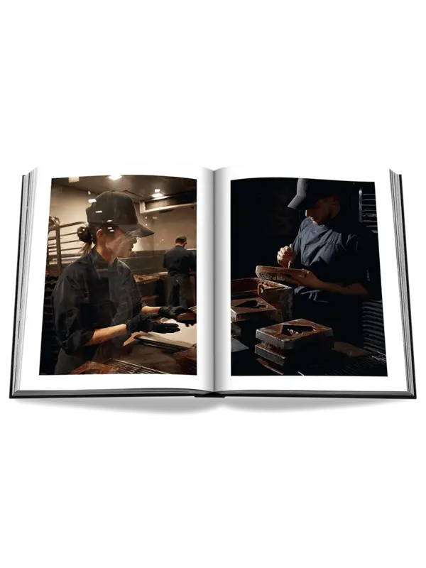 كتاب بعنوان "Alain Ducasse - The Art Of Manufacture"