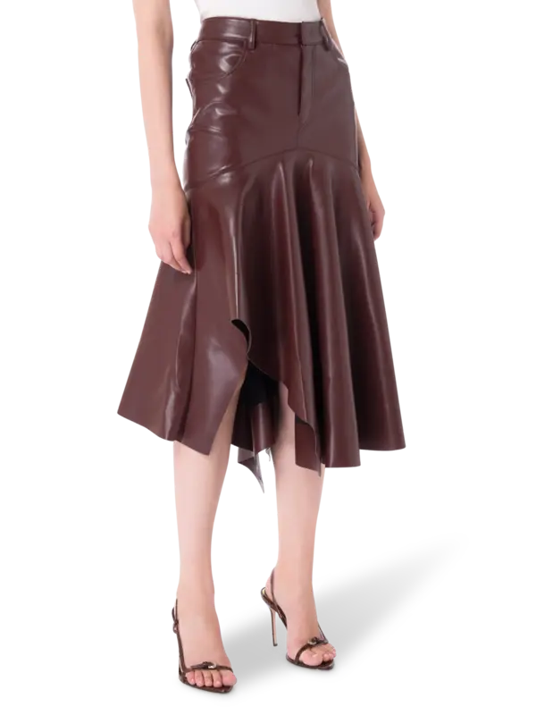 تنورة متوسطة الطول من القماش المطلي