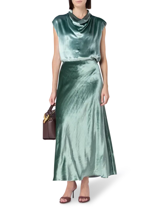 /original/A01046645_AFRT_0375 Green_2.png_convert-600x800