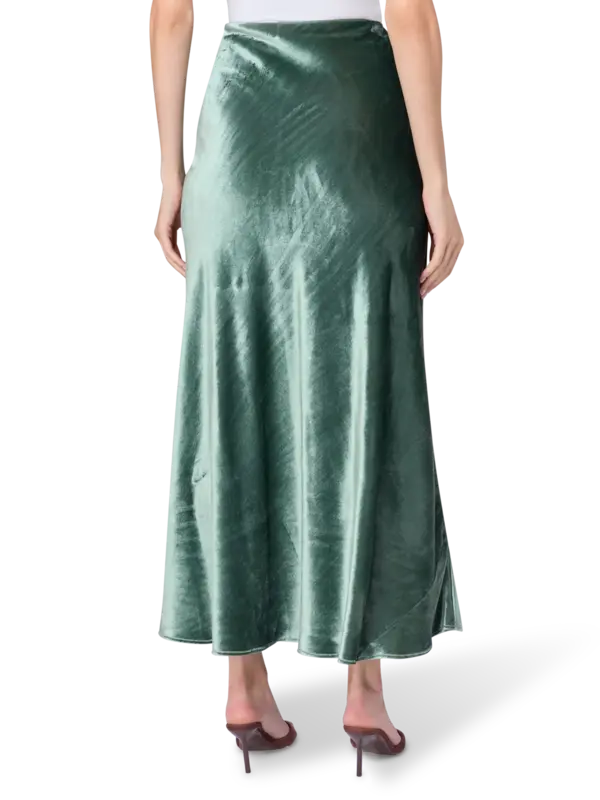 /original/A01046645_AFRT_0375 Green_3.png_convert-600x800