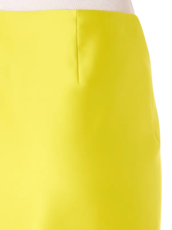 /original/A01167135_PHIL_0032Yellow_5.png_convert-600x800